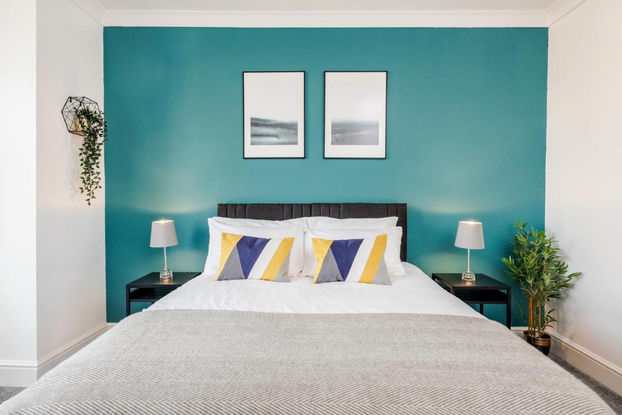Business & Leisure 2 Bedroom & Parking By Damask Homes Ilford Bagian luar foto